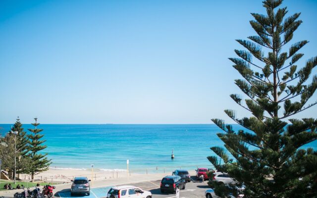 Cottesloe Beach Hotel