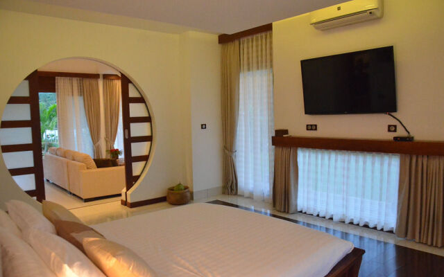 Cominsia Lodge