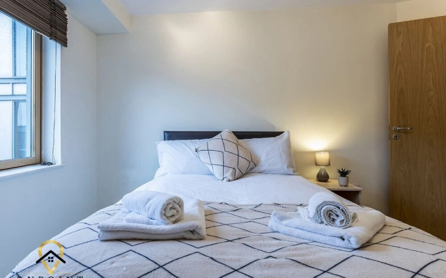 2 Bedroom Apartment in Superb Location