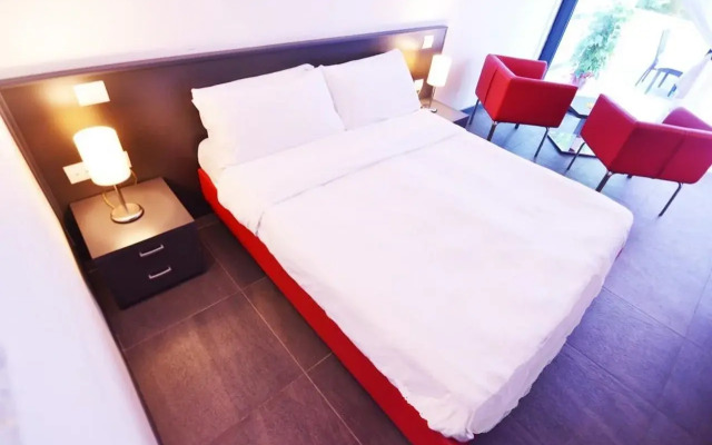 Testaccio Hotel Monte dei Cocci, Sonder