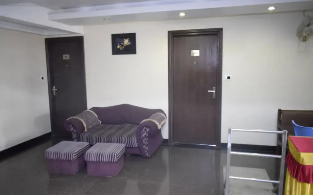 Hotel Tamizh Park
