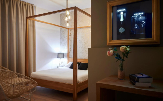 Lainez Rooms & Suites