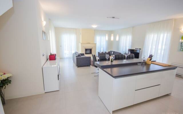 Villas Brac Hills
