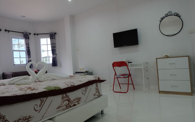 Na Banmae Resort
