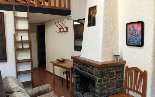 Cozy Apartment in Catalonia with pool and garden