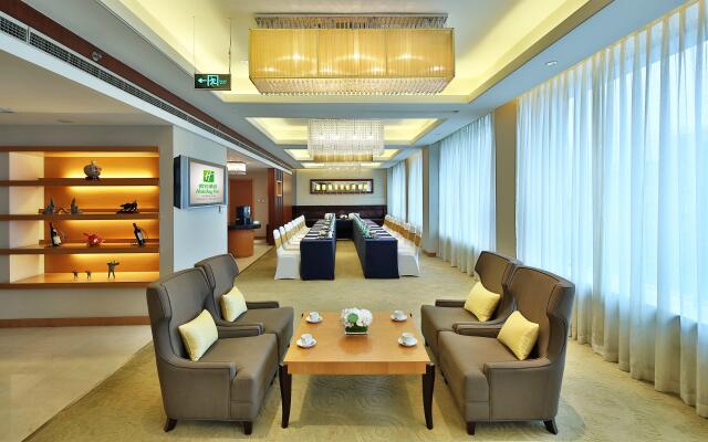 Holiday Inn Chengdu Century City - East Tower, an IHG Hotel