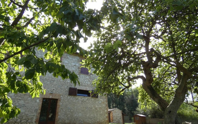 SCAPPO IN UMBRIA,Casale Vallenea