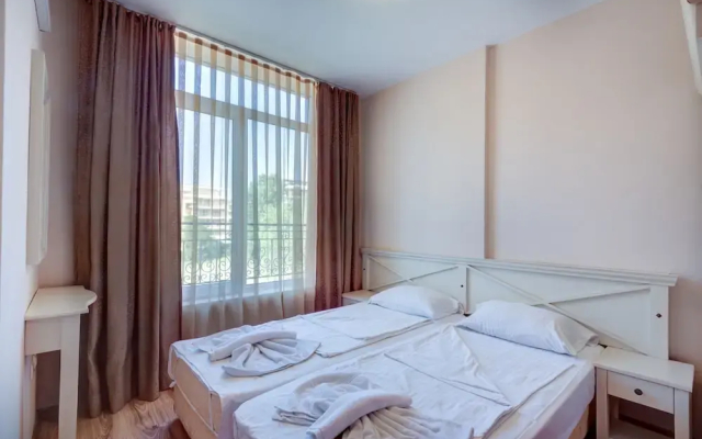 Dawn Park Deluxe