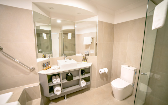 Novotel Cairns Oasis Resort
