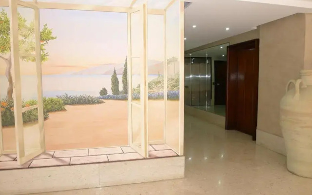 LE FRANCIA II AP4197 By RIVIERA HOLIDAY HOMES