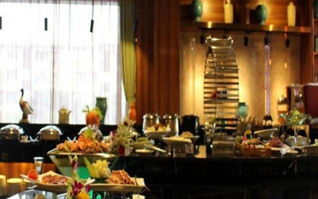Peace International Hotel - Shangrao