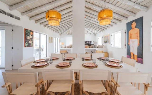 Wooden Villa By Cadenzalux