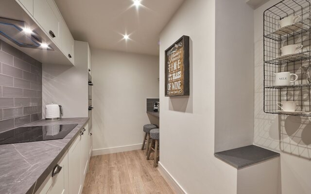 Host Stay Laguz The Merchants Quarters