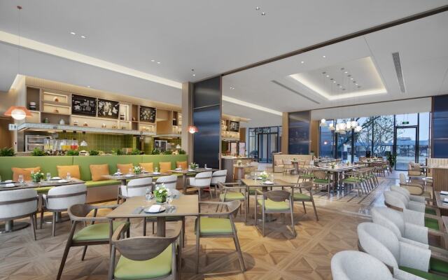 Holiday Inn Deqing Xinshi Ancient Town by IHG