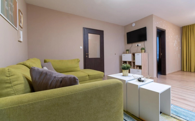 Reds’ Apartment - 2 - near Plovdiv city centre