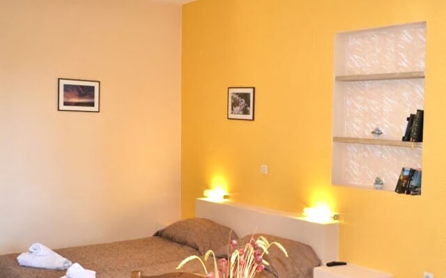 Myrtia Studios