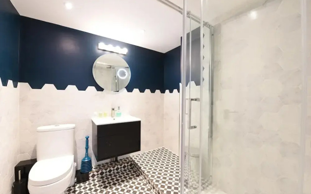 Stylish & Spacious Deluxe Apartments near Victoria Station