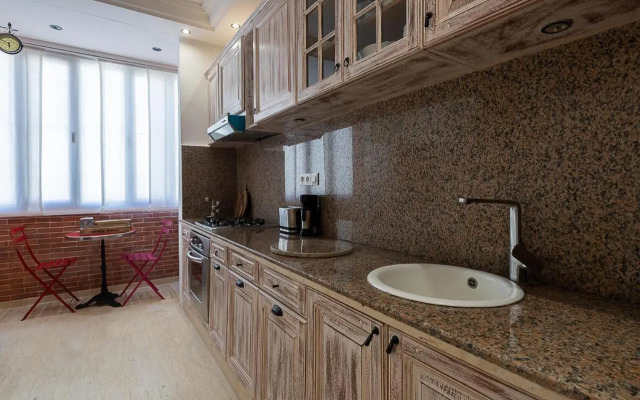 Luxury Two Bedrooms Apartment - Best Location