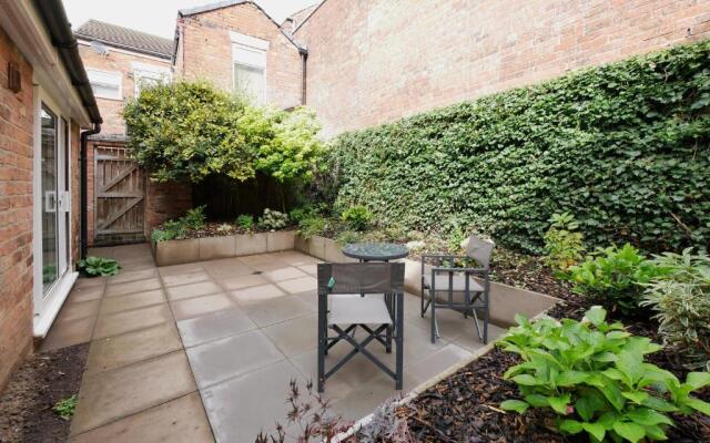 Crewe Short Lets 4 Victoria Court, Crewe