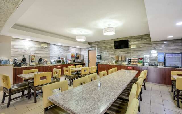 Best Western Waukesha Grand