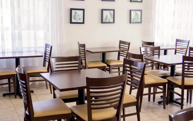 Sleep Inn & Suites Harrisonburg near University