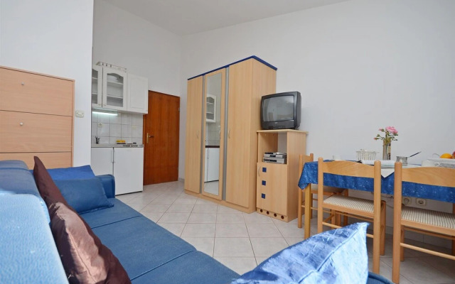 Apartments Mira