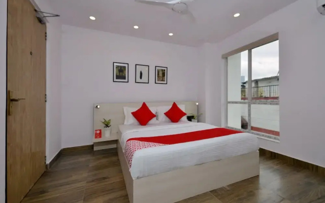 OYO Townhouse 539 Transit Express