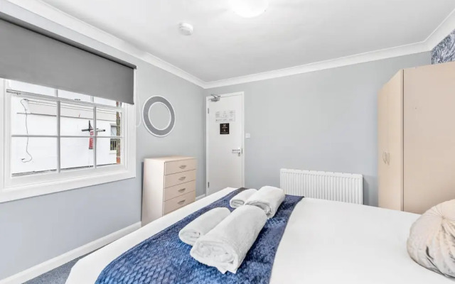 Town House Rooms