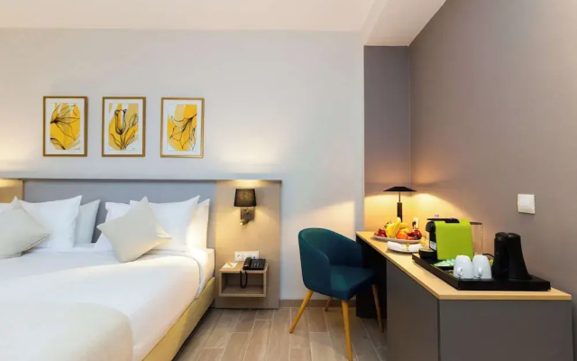 Golden Tulip Opera Alger