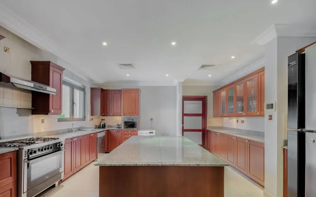 Maison Privee - Prvt Pool & Beach in Luxury Palm Jumeirah Villa