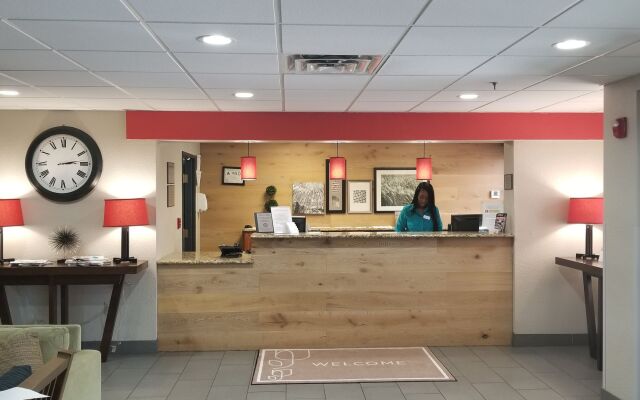 Country Inn & Suites by Radisson, Charlotte University Place, NC