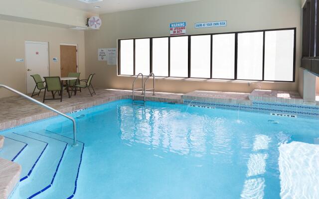 Holiday Inn Express & Suites Jacksonville Airport by IHG