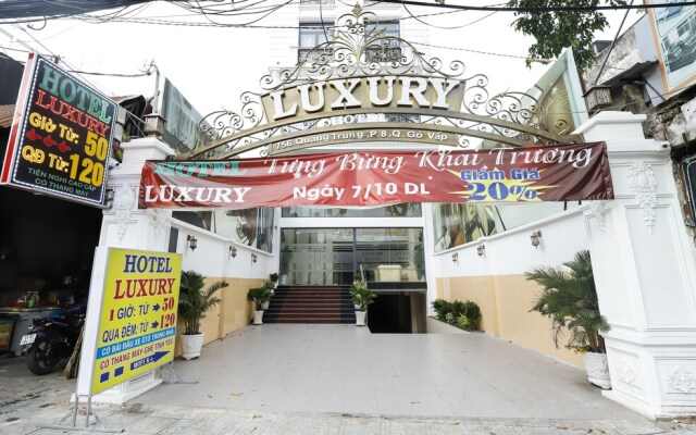 Luxury Hotel