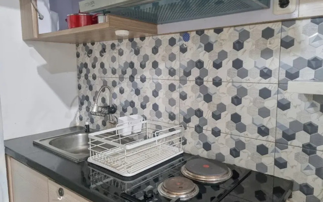 Elegant And Spacious 2Br Loft Green Park Yogyakarta Apartment
