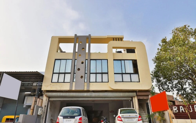 Shreenath by OYO Rooms