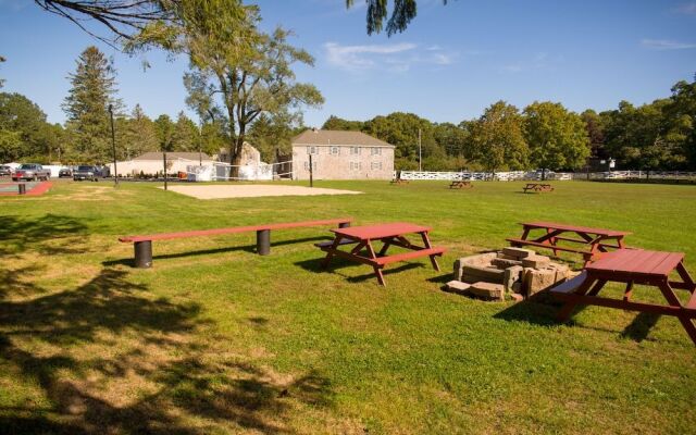 Sun Retreats Peters Pond
