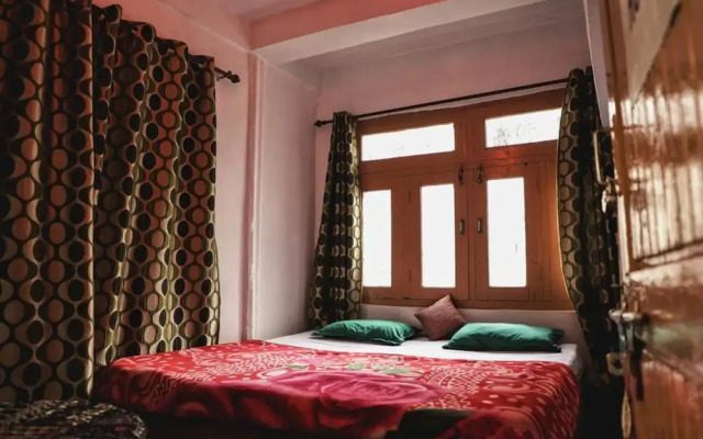 Nomads Hostel