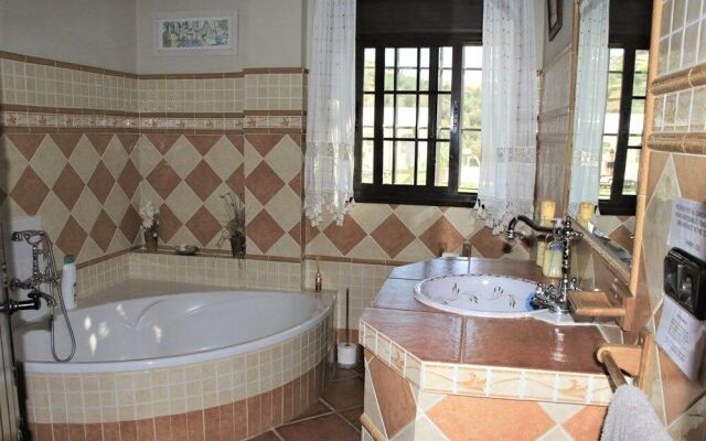 Spanish Hideaway Casa Magel B&B