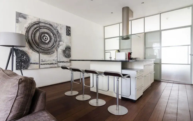 Marnix Apartments