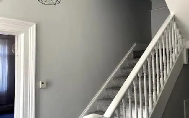 Large Boutique Self Catering Southsea Holiday Flat