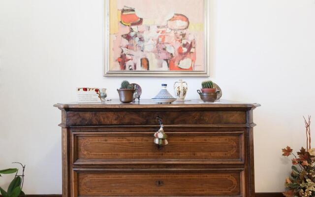 Flower'S Market Apartment - Charme Homes