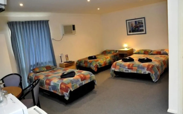 West City Motel