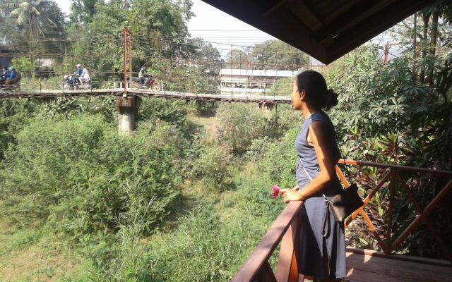 Namsong Bridge Bungalows