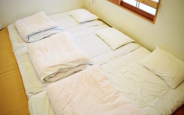 Hiroshima Hostel EN