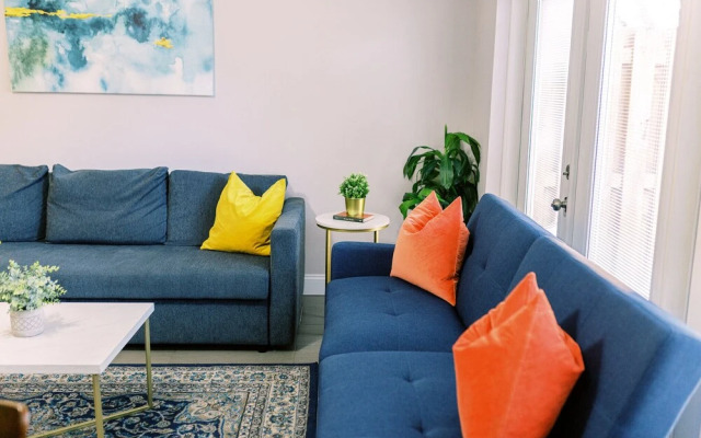 Bayview Apartments by Lowkl