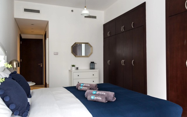 Luxury apartment with Dubai Marina views