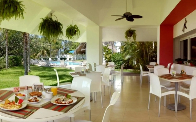 Comfort Inn Puerto Vallarta Golfside & Marina