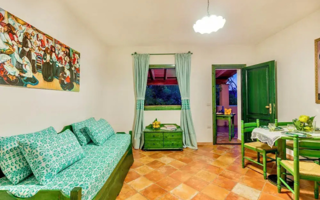 Residence with pool in Sos Alinos