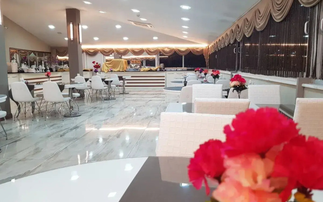 Turist Hotel