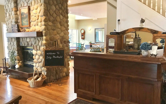 The Lady MacDonald Country Inn